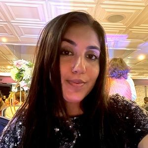 Meet your Posher, Jenish